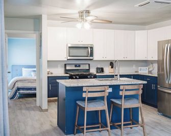 Beautiful Beach Villa 644 - Treasure Cay - Kitchen