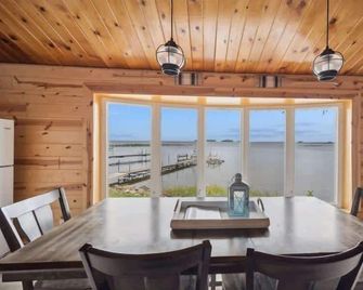 Mille Lacs Lake Beach House-Water Front-Sand-Fish - Isle - Dining room