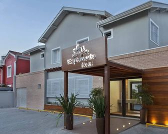 Hotel Esplanada - קמפינאס - בניין