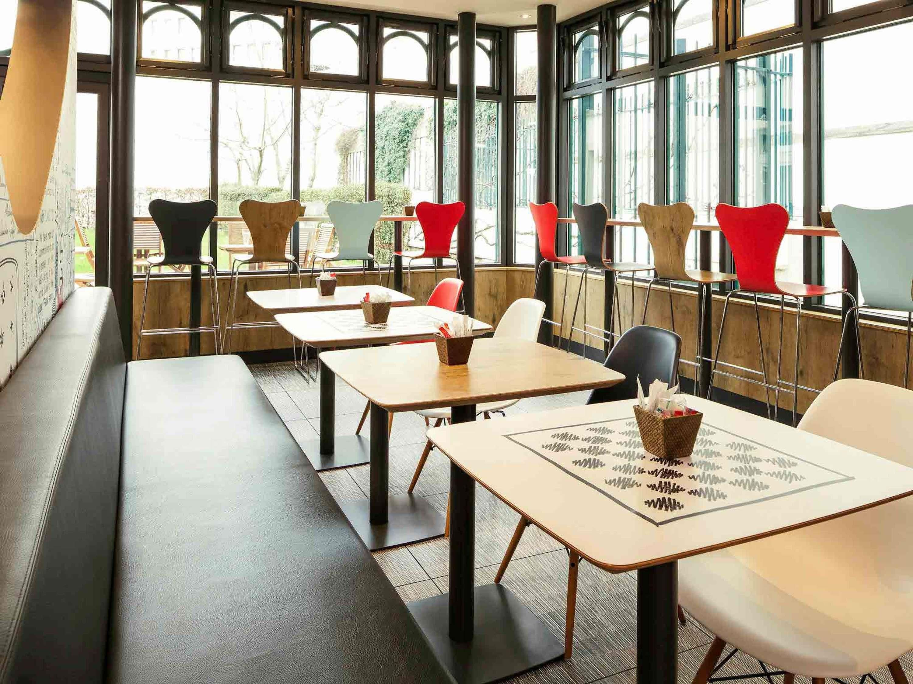 ايبيس باريس غار دي ليون ليدرو رولين