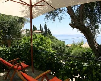 Alex-Giannis - Barbati