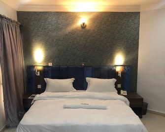 Solitude Hotel - Lagos - Habitación