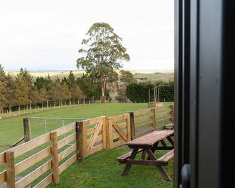 Bruce Farm Alpaca Cabin 3 by Tiny Away - 발클러싸 - 발코니