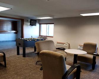 Klopfenstein Inn and Suites - Fort Wayne - Lounge