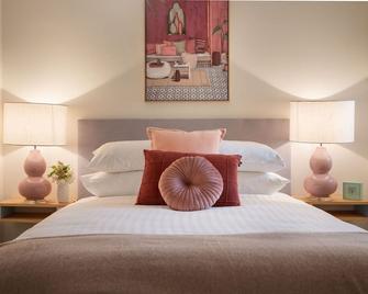Cosy 2-Bed Apartment in the Heart of Strathfield - Burwood - Kamar Tidur