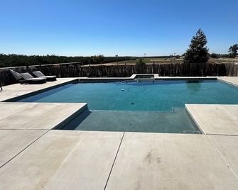 Adorable One Bedroom Cottage - Oakdale - Piscina