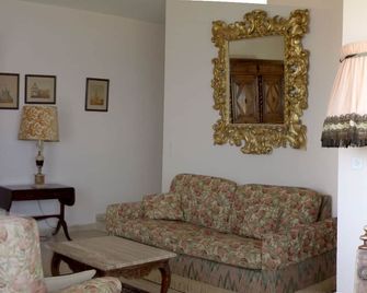 Beautifull sea view apartment - Beaulieu-sur-Mer - Living room