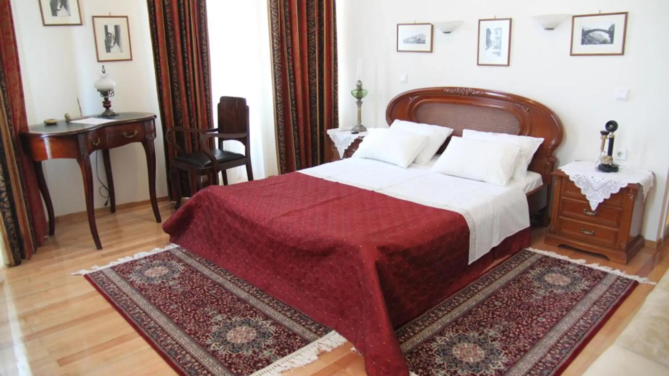Hotel Panellinion