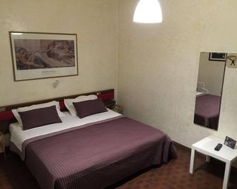 Hotel San Michele - Aprilia - Habitación