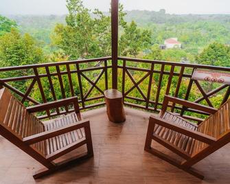 De Bintan Villa - Nuyung - Balcony