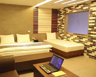 Goryeo Hotel - Andong - Bedroom