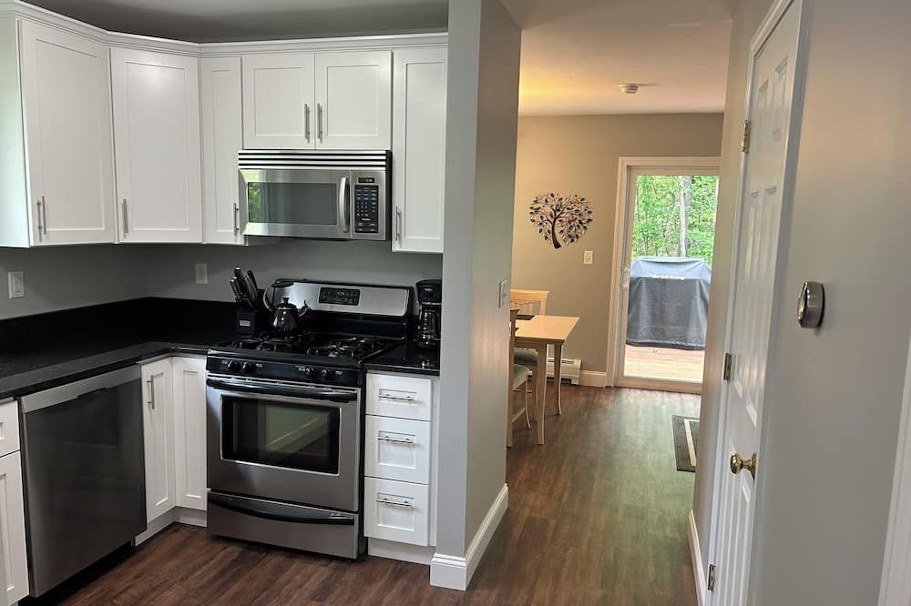 Peaceful 2-bedroom condo in Concord right off I-93 - Concord - Küche