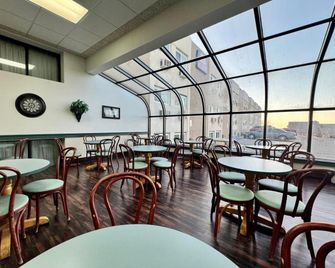 Surface Boutique Hotel - Minot - Ristorante