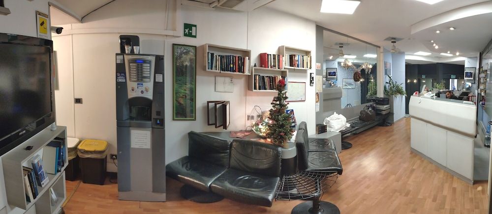 Giappone Inn Parking Hotel - Livorno - Business centre