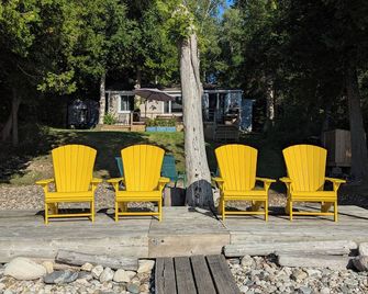 Sunset Cottage -Discover your lakeside paradise on Lake Huron - Sauble Beach - Patio
