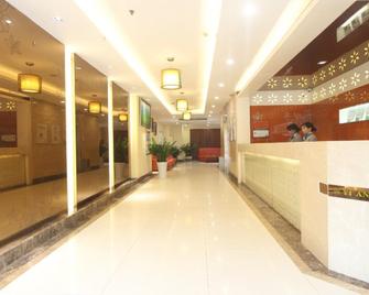 Yian Business Hotel - Cantón - Recepción