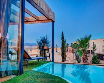 Noa Glamping Resort - Kolan - Pool