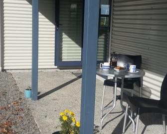 Waihakeke Cottage - Carterton - Patio