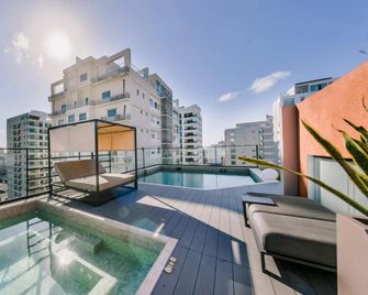 Regatta Living II - Santo Domingo