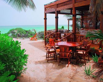 Esciros - Chicxulub - Patio