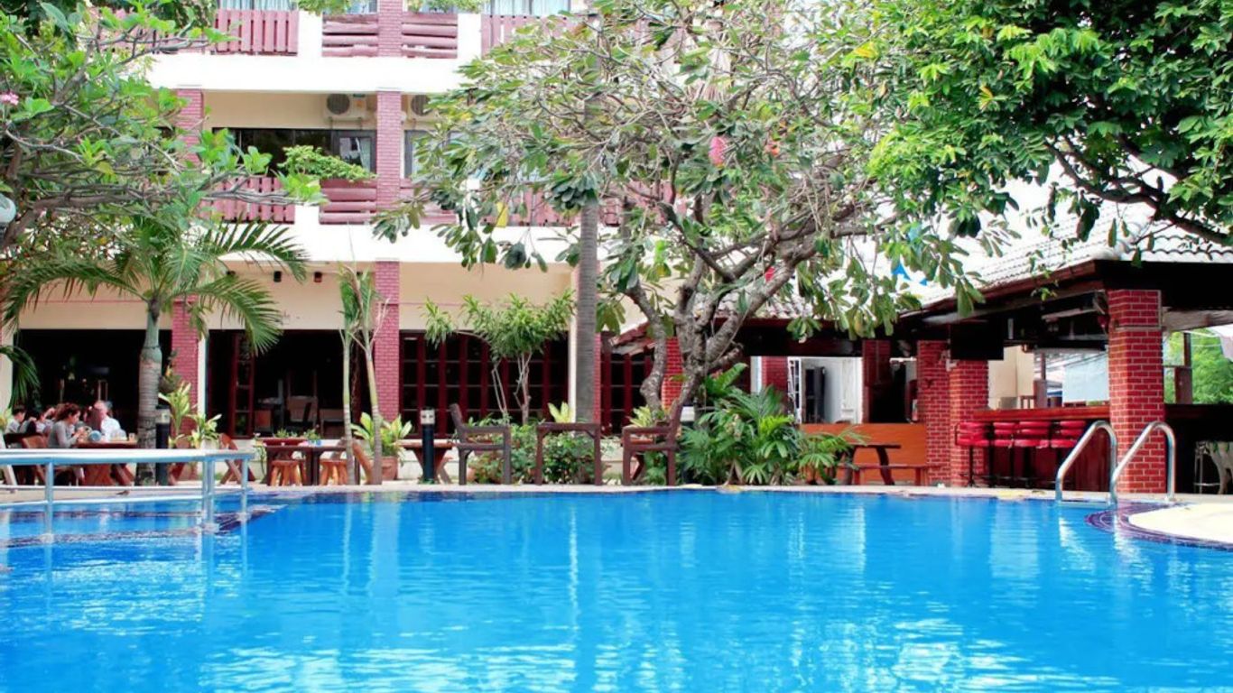 Mermaid's Beach Resort