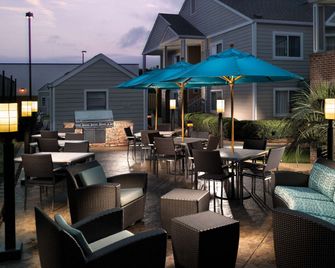 Sonesta Es Suites Montgomery - Montgomery - Terasa