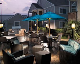 Sonesta Es Suites Montgomery - מונטגומרי - פטיו