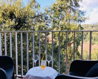 Hôtel Acqua Dolce - Eccica-Suarella - Balcón