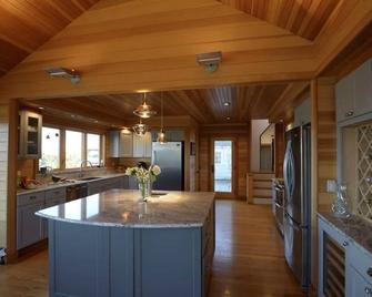 Magnificent Private Island in one of America’s Most Beautiful and Fun Rivers - Clayton - Cocina