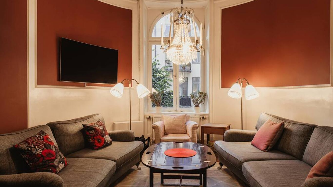 Home Hotel Wellington