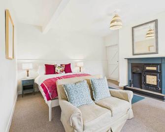 Host & Stay - Bell Cottage - Wooler - Bedroom