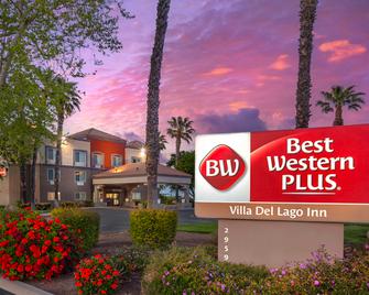 Best Western Plus Villa Del Lago Inn Patterson - Patterson - Building