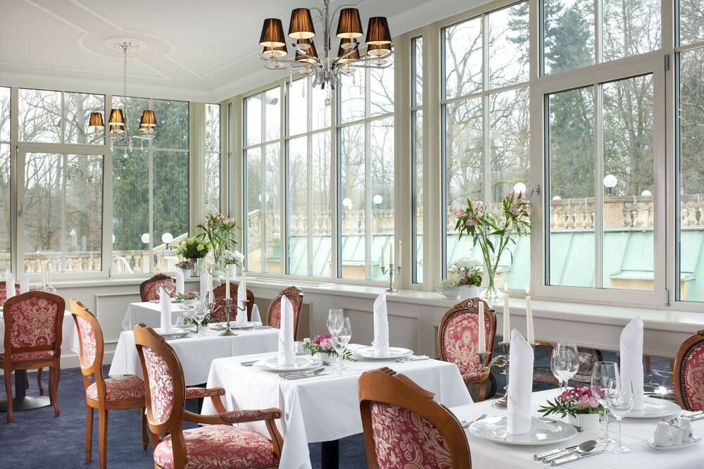 Imperial Spa & Kurhotel - פרנטישקובי לאזנה - מסעדה