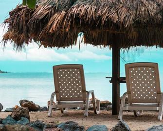 The Resort at Marble Hill - Coxen Hole - Strand
