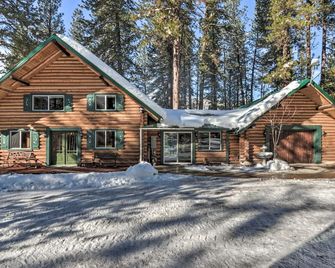 Cascade Cabin with Mountain View and River Access - Cascade - Building