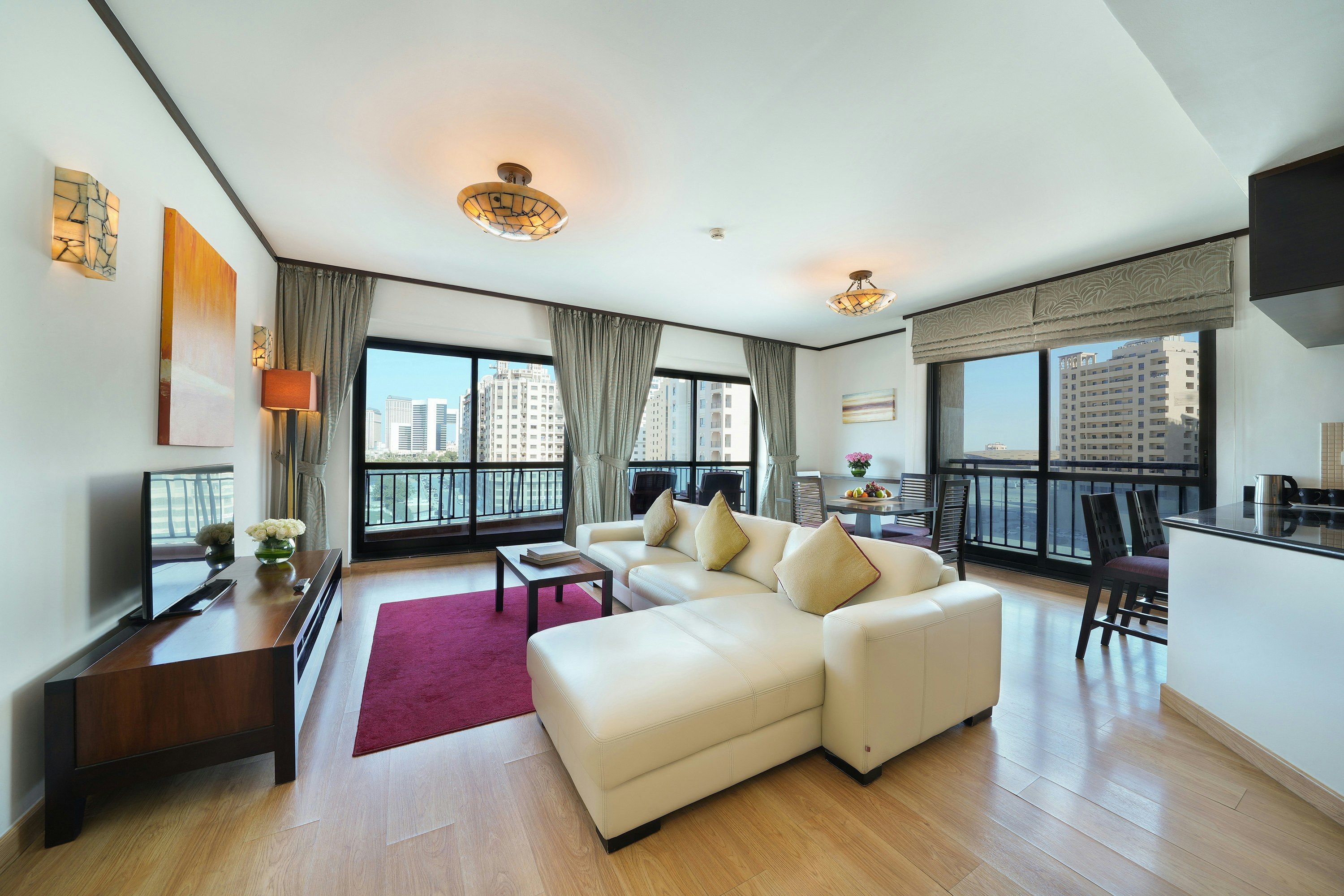 Park Apartments Dubai, an Edge By Rotana Hotel - Dubai - Living room