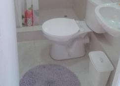 Amplio apartamento para turistas - Piura - Bathroom