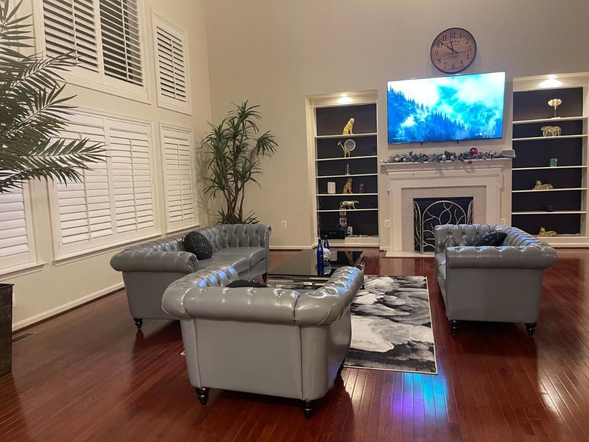 Lux Homes