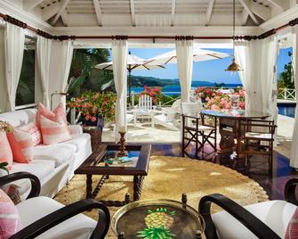 Round Hill Hotel And Villas - อ่าวมอนเทโก - ห้องนั่งเล่น