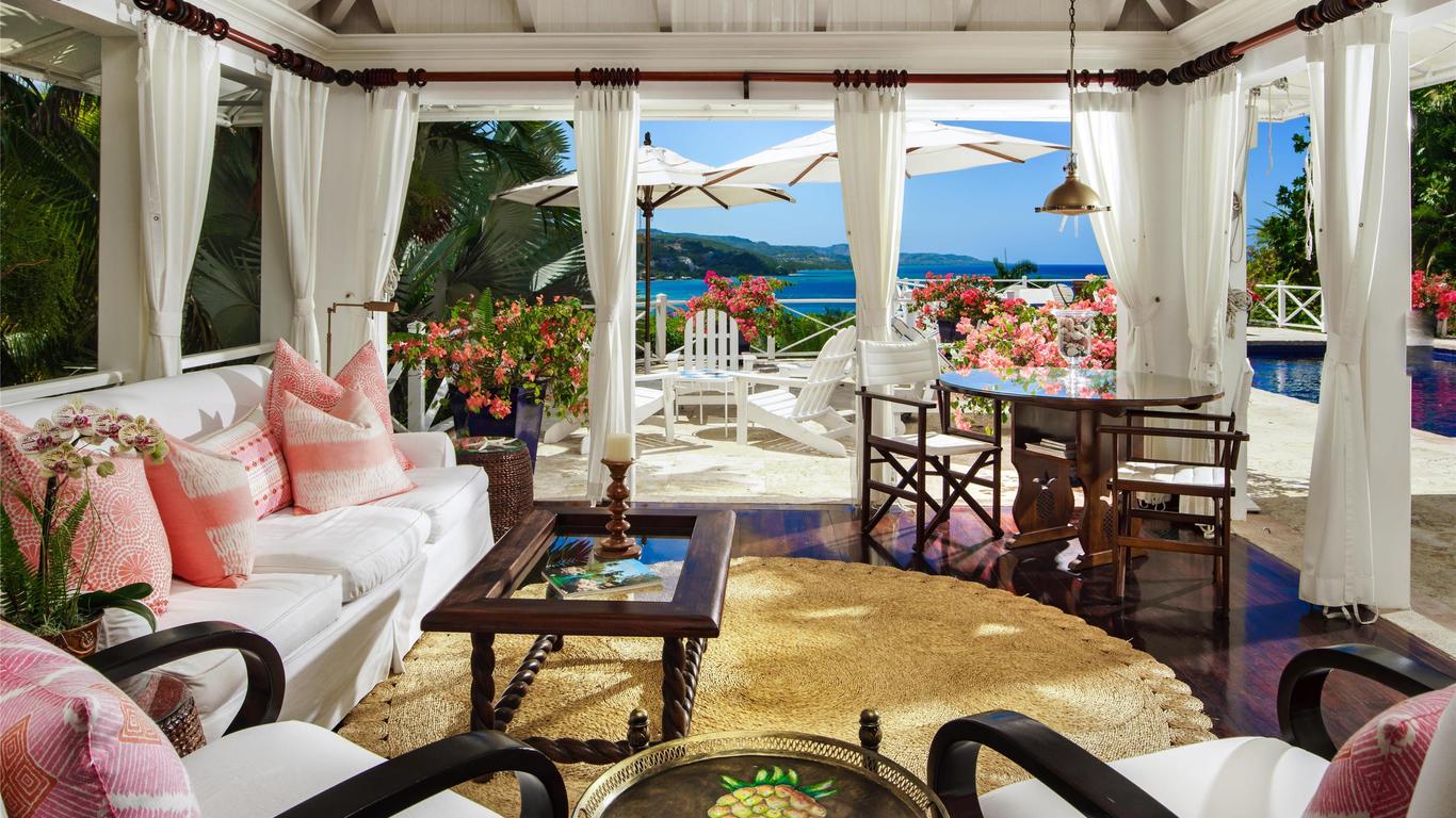 Round Hill Hotel And Villas