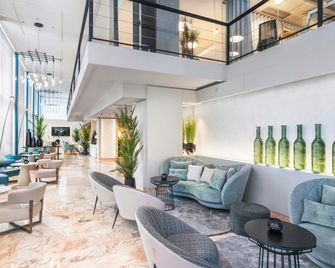 Salles Ciutat del Prat Barcelona Airport - El Prat de Llobregat - Restaurante