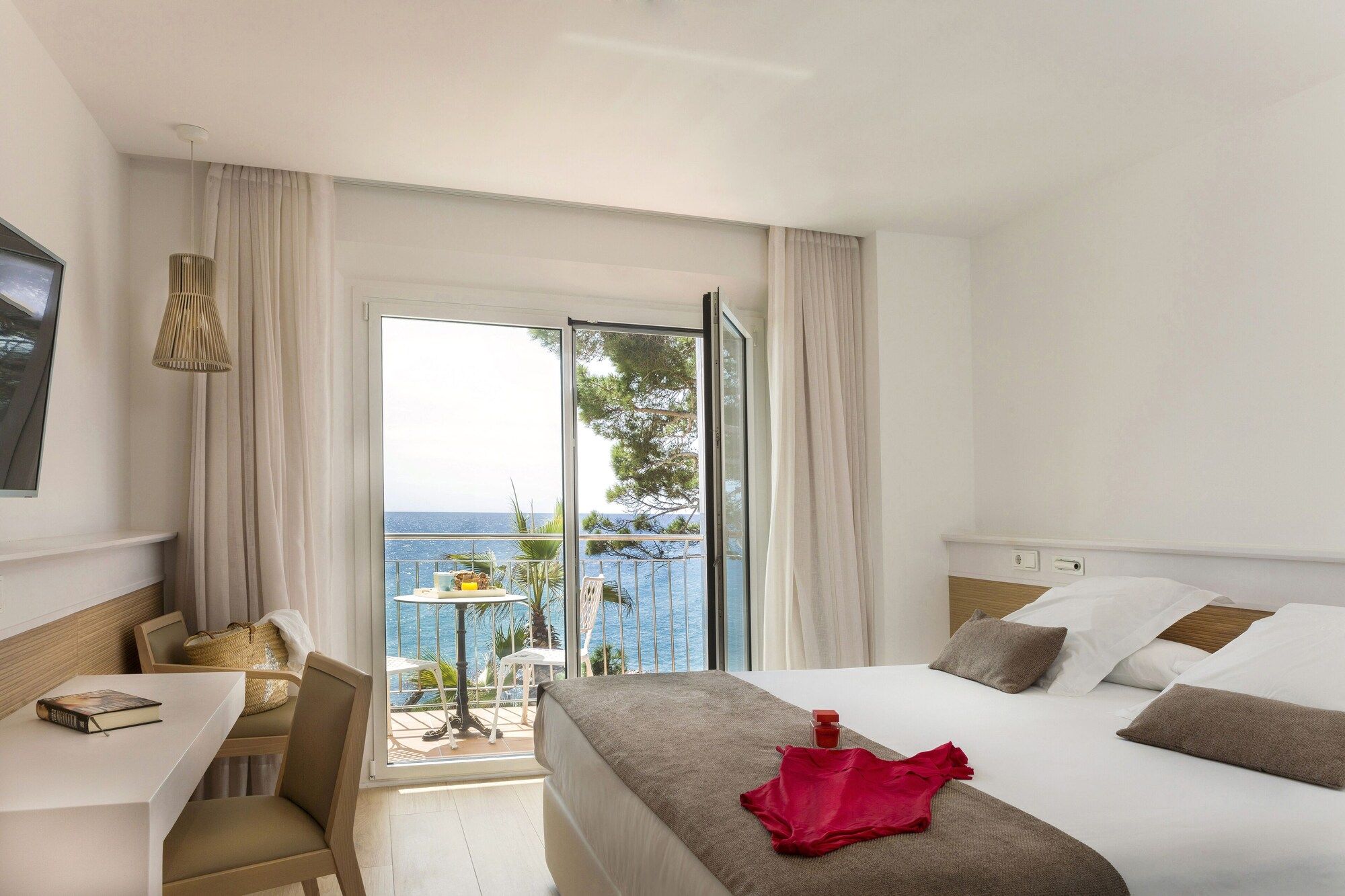 هوتل كوستا برافا