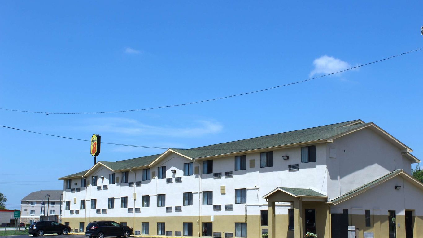 Super 8 by Wyndham Topeka/Wanamaker RD/I-70