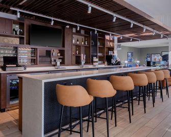 Hyatt Place Charlotte/University Research Park - Charlotte - Bar