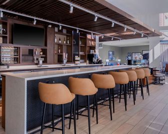 Hyatt Place Charlotte/University Research Park - Charlotte - Bar