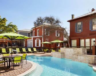 SpringHill Suites by Marriott San Antonio Downtown/Riverwalk Area - San Antonio - Pool