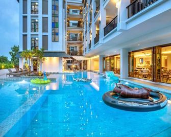 Monkham Village Hat Yai - Hat Yai - Pool