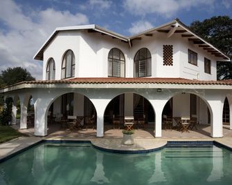 Bizafrika Guest Lodge & Conference Center - Kloof