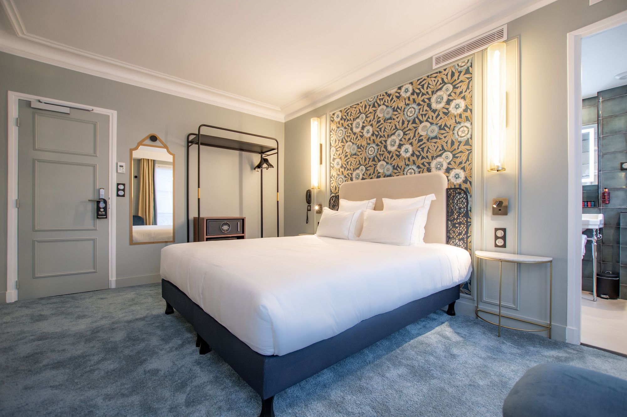 Elsa, Hôtel Paris thumbnail 3