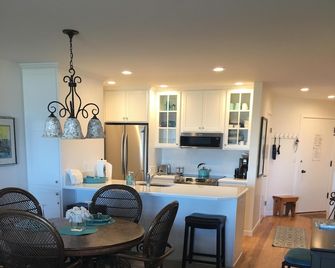 Magical Place By The Sea. - Watsonville - Wohnzimmer
